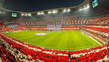 历史性时刻！哈德斯菲尔德镇足球俱乐部完成约翰·史密斯球场完全收购，自主时代正式开启