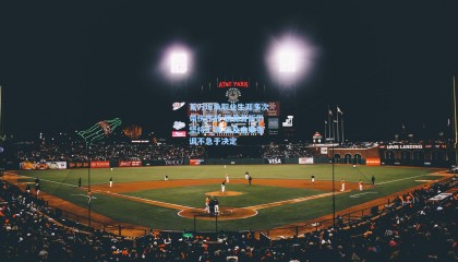 莱万坦承职业生涯多次带伤作战 肋骨骨折仍坚持上场 谈及未来强调不急于决定