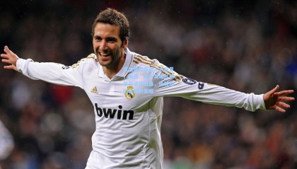 瓜迪奥拉盛赞三大巨星，梅西、莱万与哈兰德皆是进球机器，执教他们是我的荣耀